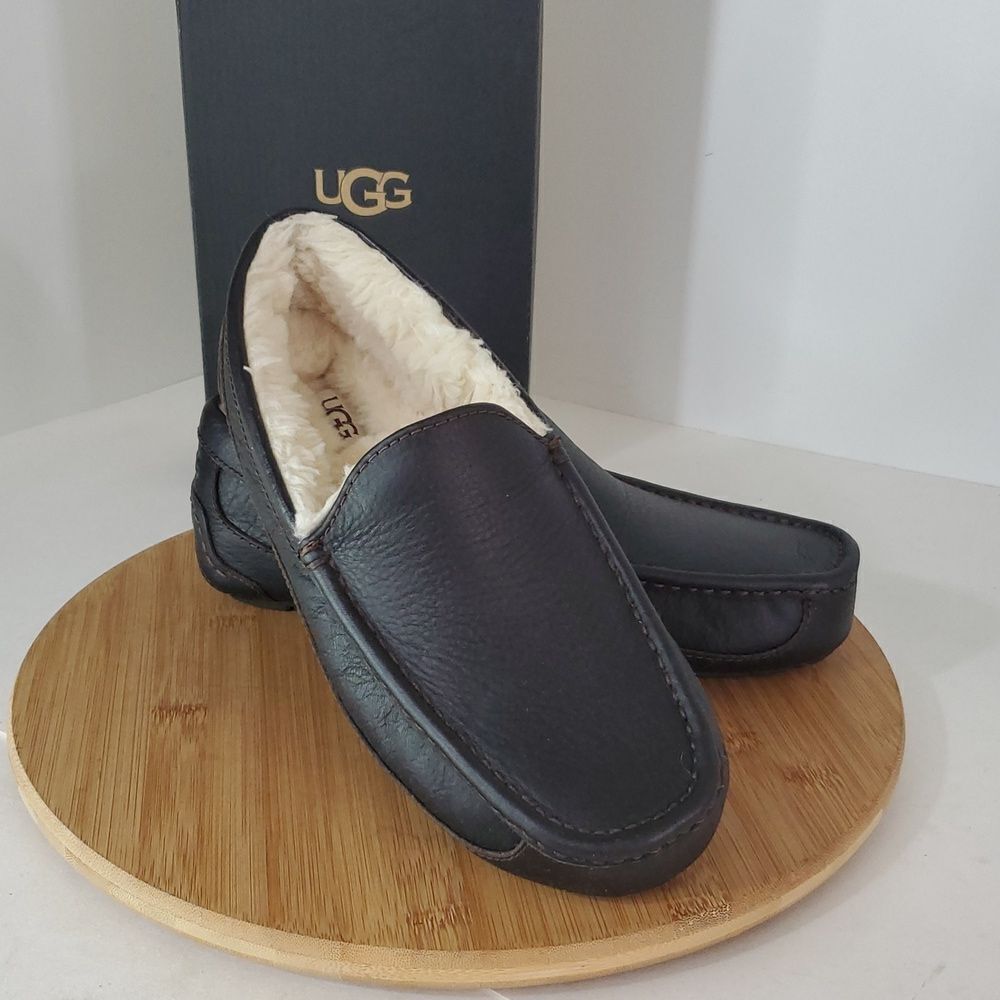 UGG Men's Ascot Slipper Dark Spice Leather Sheep Wool Size 8 NIB
